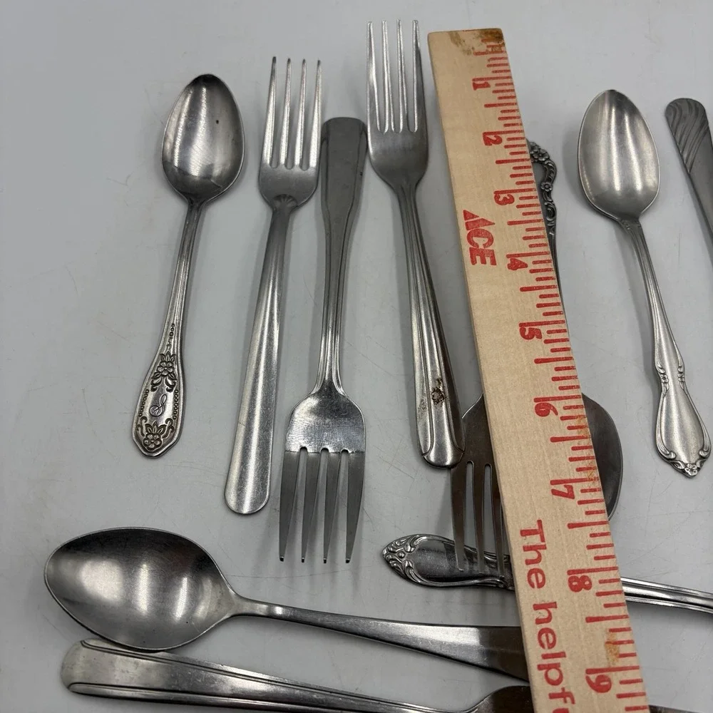 14 Pieces Stainless Steel Silverware Flatware Set Mixed Spoons Forks Dinnerware